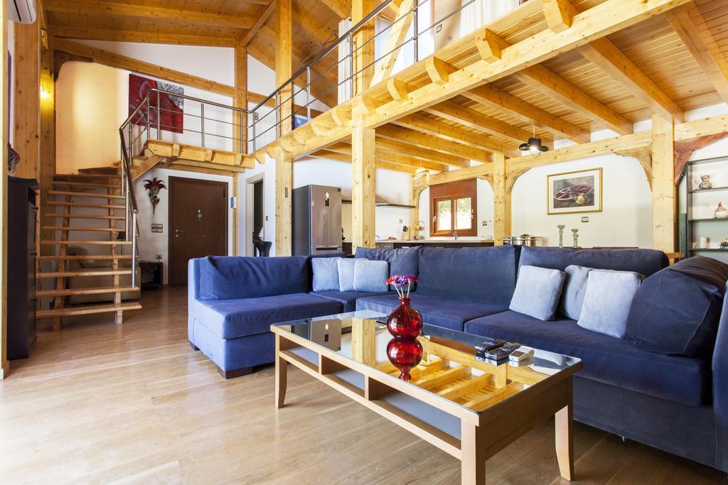 Stavlos Tsoukaládhes Extérieur photo