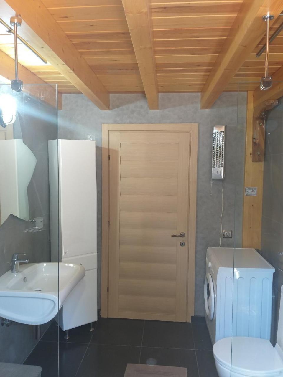 Stavlos Tsoukaládhes Extérieur photo